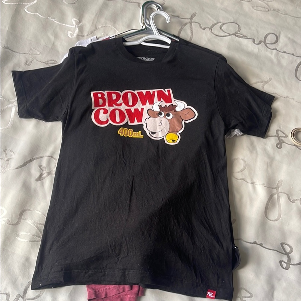 Retrokid Brown Cow tee!
